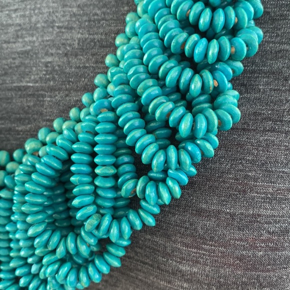 Turquoise wooden bead tribal necklace - Picture 2 of 5